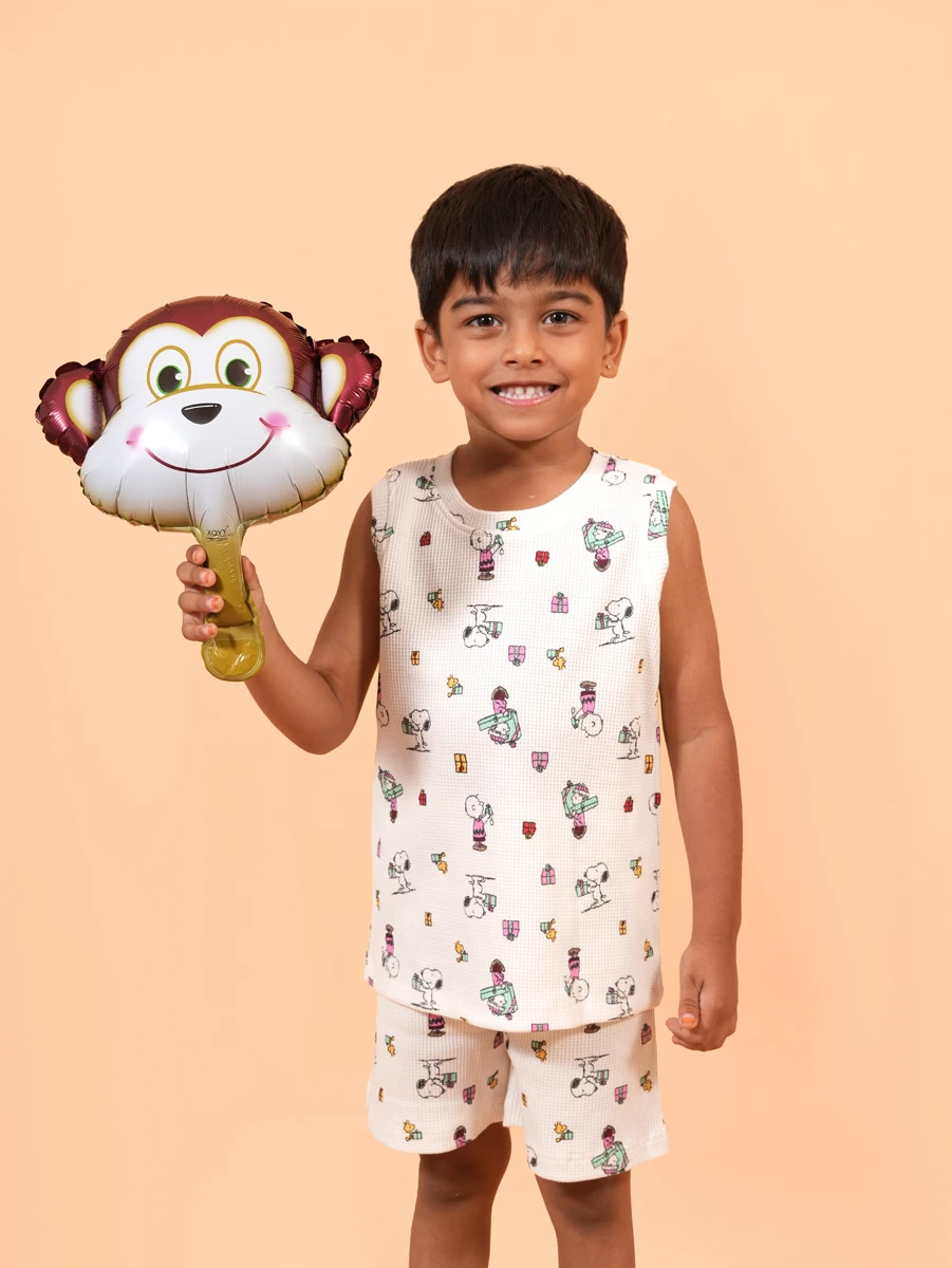 White Waffle Sleeveless Co-ord Set – Snoopy Print